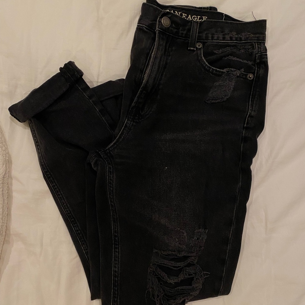 American Eagle MOM JEAN